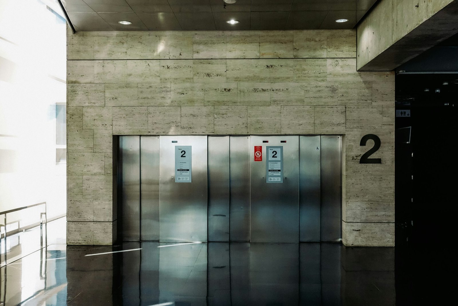 Independent Irish lift company providing lift services across Dublin