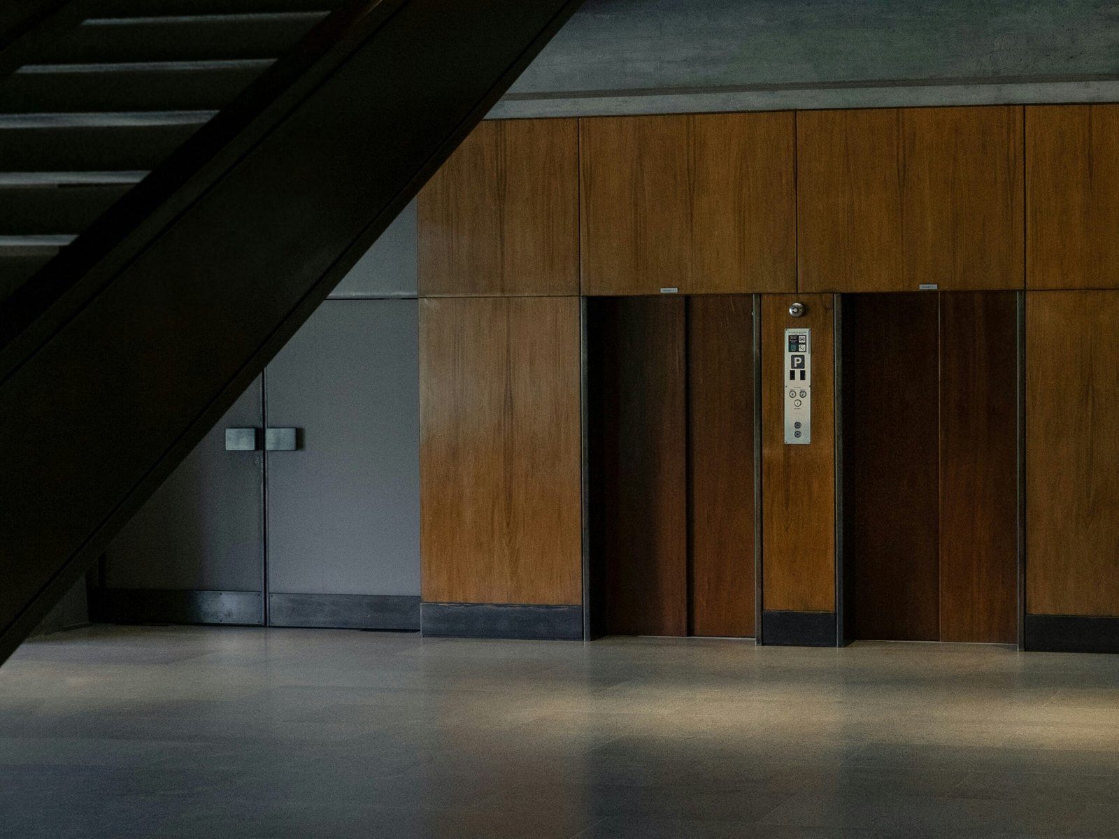 Services Professional lift repair and emergency call-out service for Dublin buildings