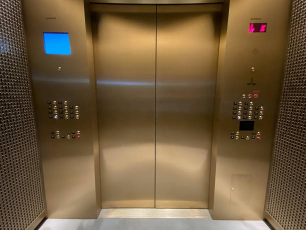 Services elevator
